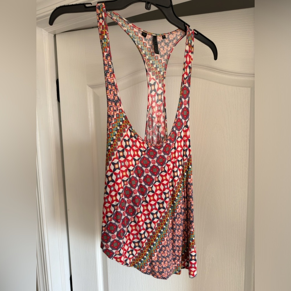 Guess Crop Top Tank